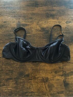 PINK Victoria's Secret Black Underwire Bra Top medium Swim
